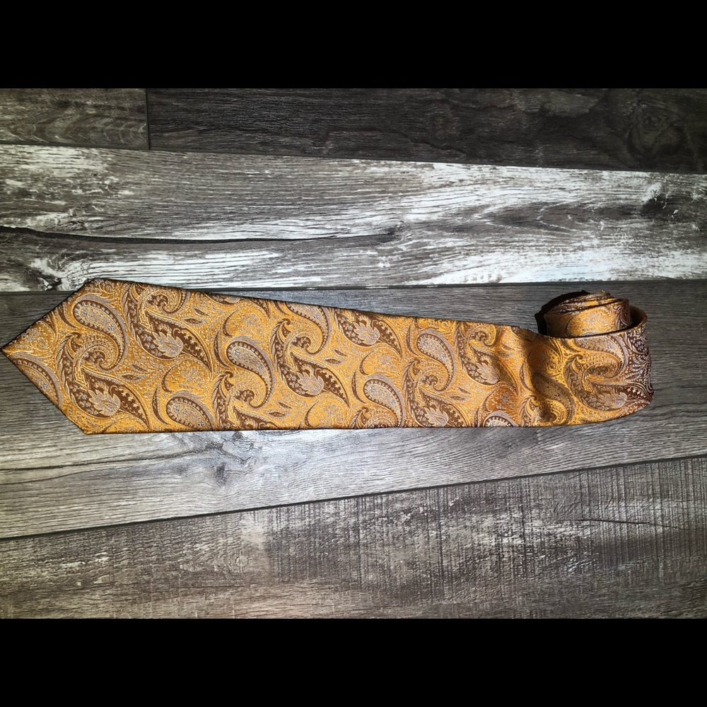 Tie - Picture 4 of 5